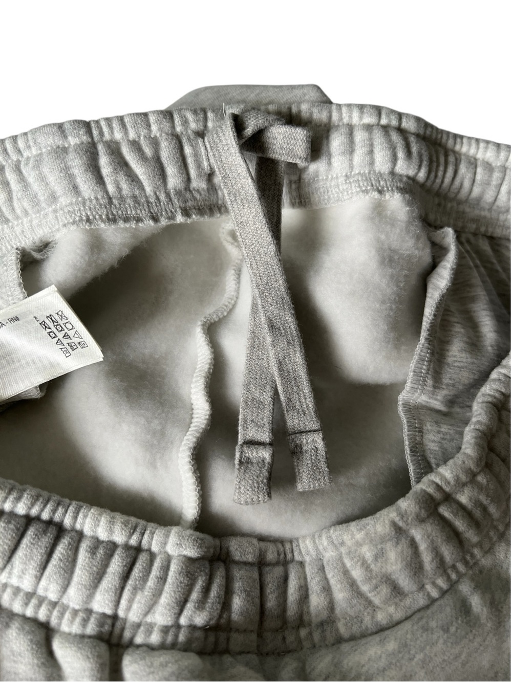 Vuori Restore Classic Sweatpant Pale Heather Grey Size Small - Picture 3 of 7
